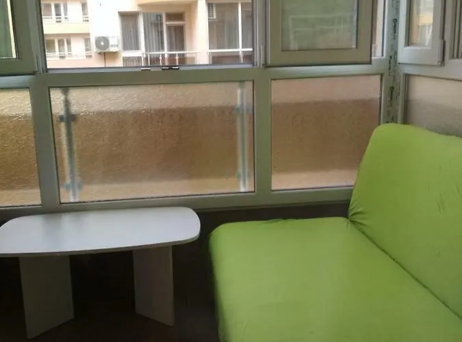 Victoria ポモリエ